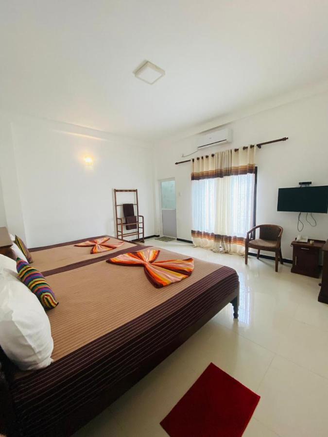 Optimum Residencies Bed & Breakfast Negombo Ngoại thất bức ảnh